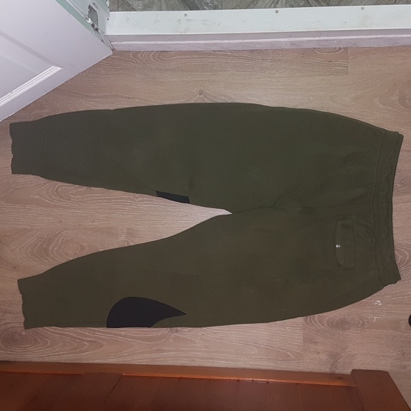 Nike Larges jogging - Picture 2 of 3